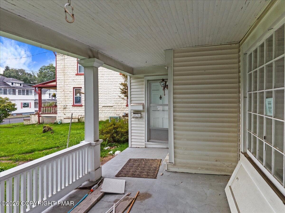 15-Front Porch - 785 W Main Street, Plymouth, PA 18651, Plymouth