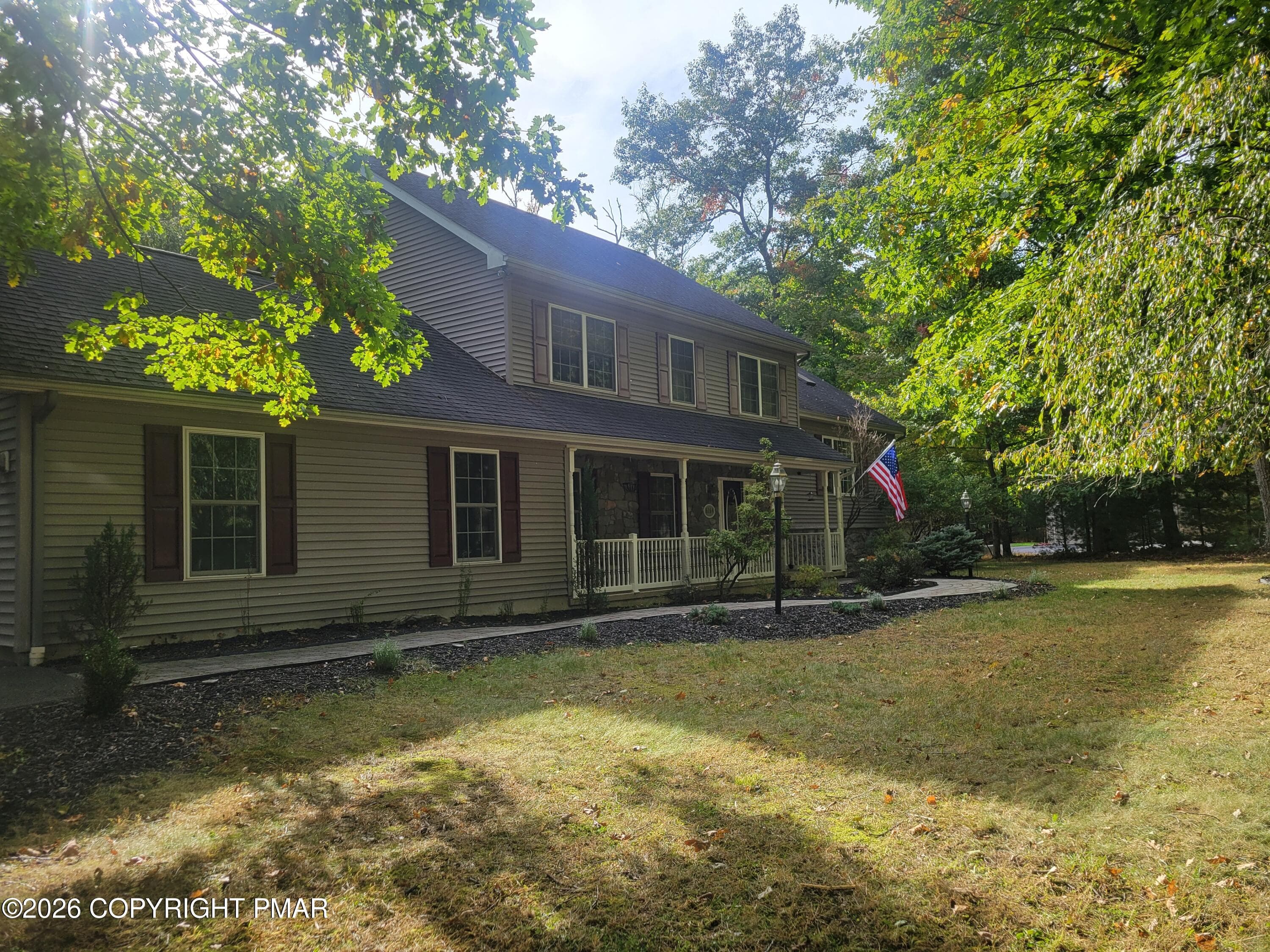 6164 Starlight Court, Swiftwater, PA 18370