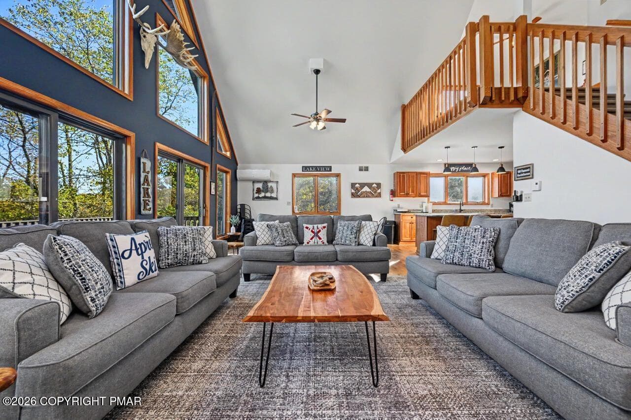Plenty of Room to Entertain - 101 Tennyson Circle, Albrightsville, PA 18210, Albrightsville