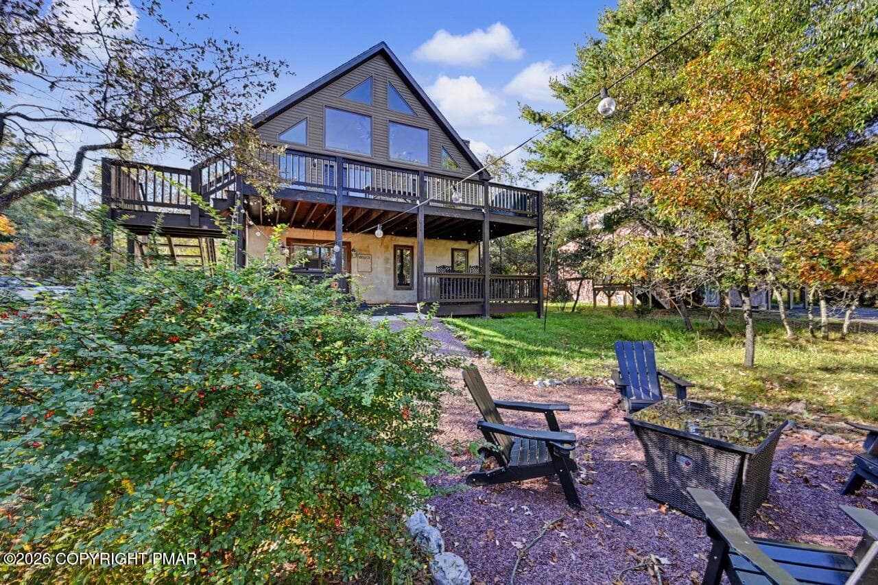 Fire pit - 101 Tennyson Circle, Albrightsville, PA 18210, Albrightsville