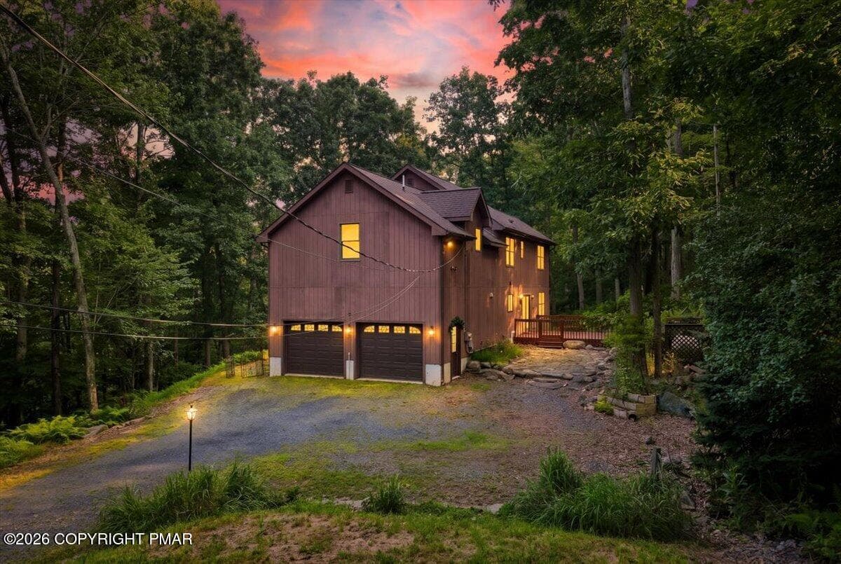 01-Twilight-1 - 5110 Oak Lane, Canadensis, PA 18325, Canadensis