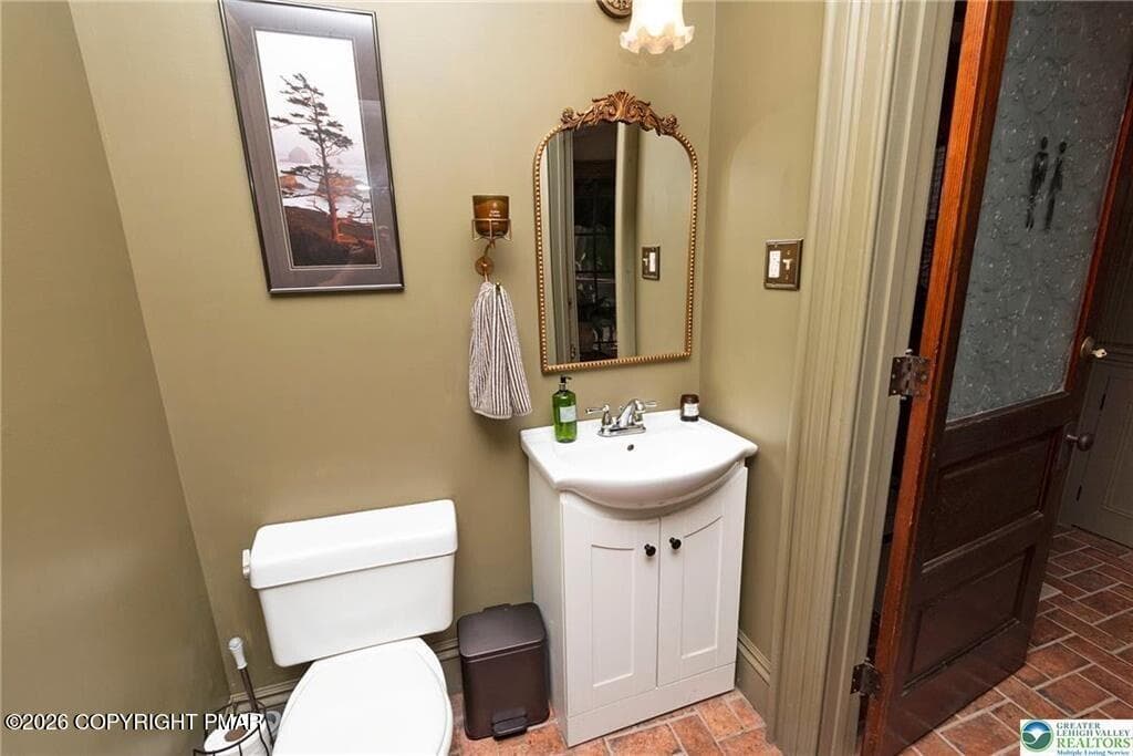 33 - 527 Delaware Avenue, Mount Bethel, PA 18343, Mount Bethel