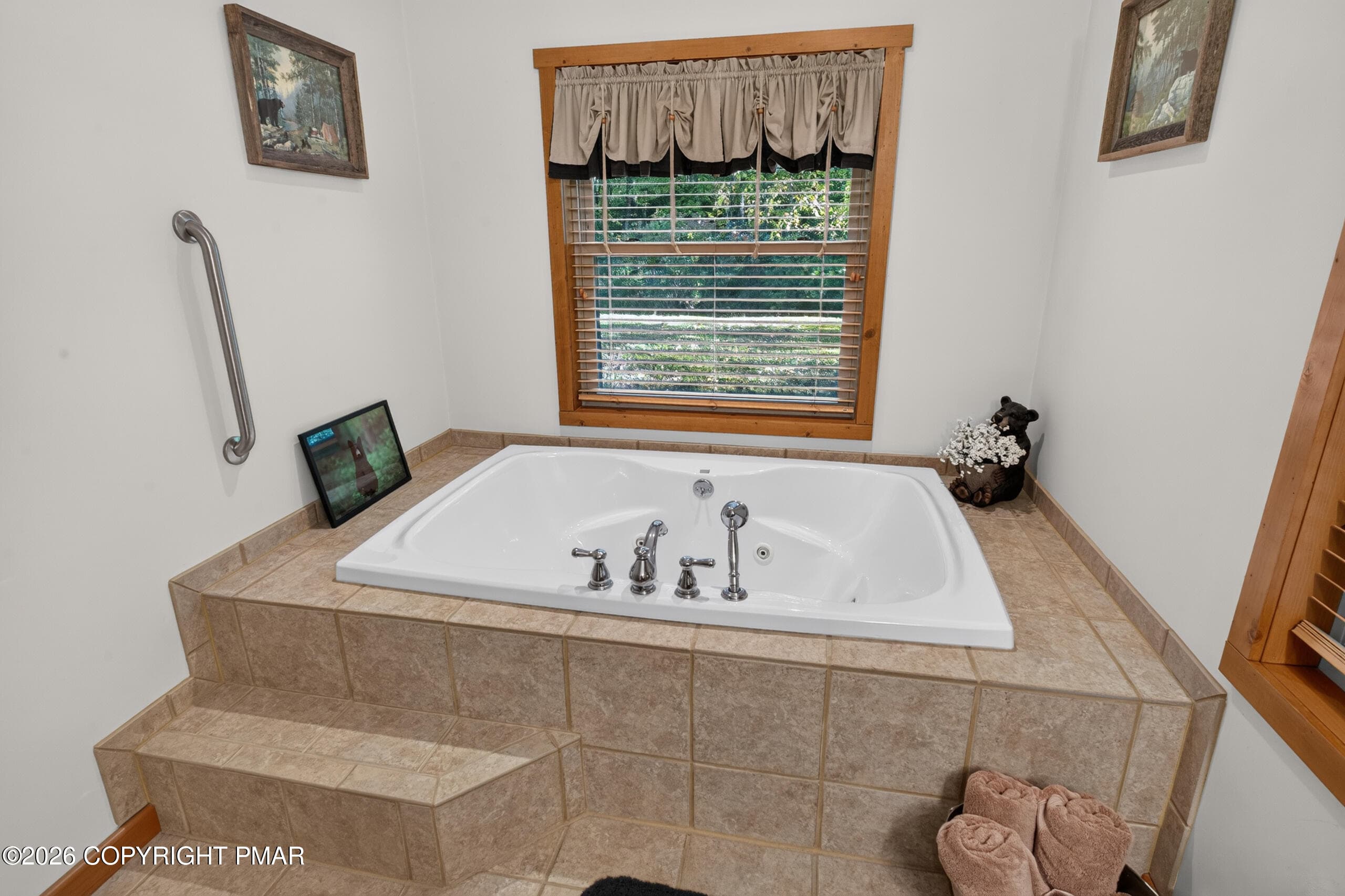 Master Bathroom - 31 Algonkin Road, Jim Thorpe, PA 18229, Jim Thorpe