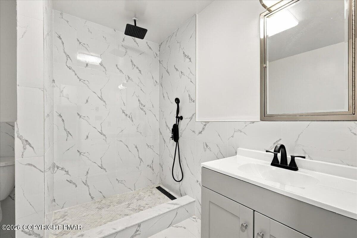 Primary Bathroom - 177 Summerton Circle, East Stroudsburg, PA 18301, East Stroudsburg
