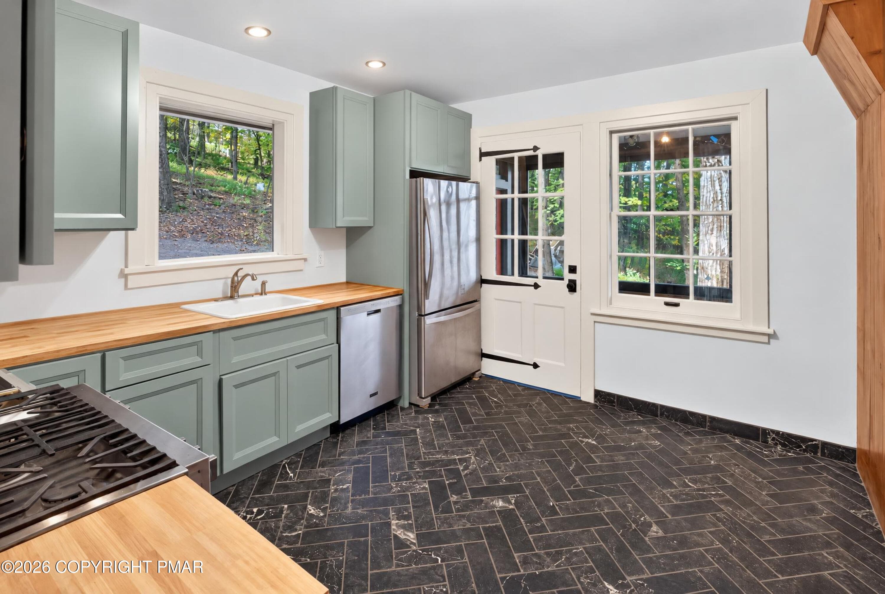 77 Swiftwater kitchen 1 - 77 Swiftwater Avenue, Pocono Manor, PA 18349, Pocono Manor