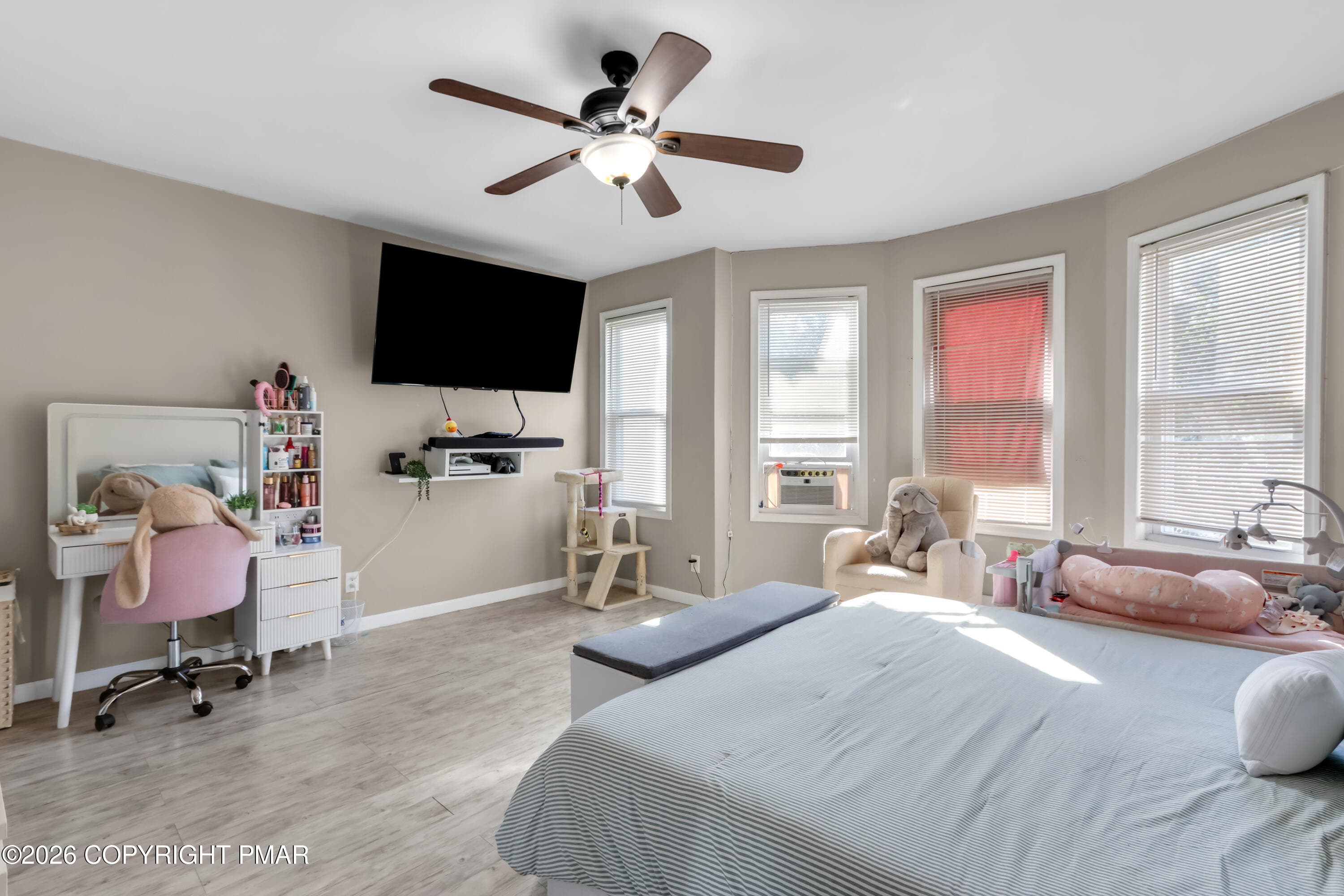 Unit 2 BR 1 (2) - 1039 Washington Street, Easton, PA 18042, Easton