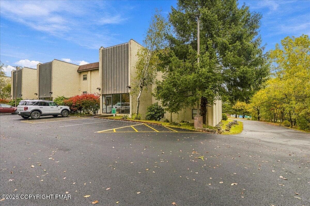 End Unit - 146 Foxfire Drive Unit 106, Mount Pocono, PA 18344, Mount Pocono