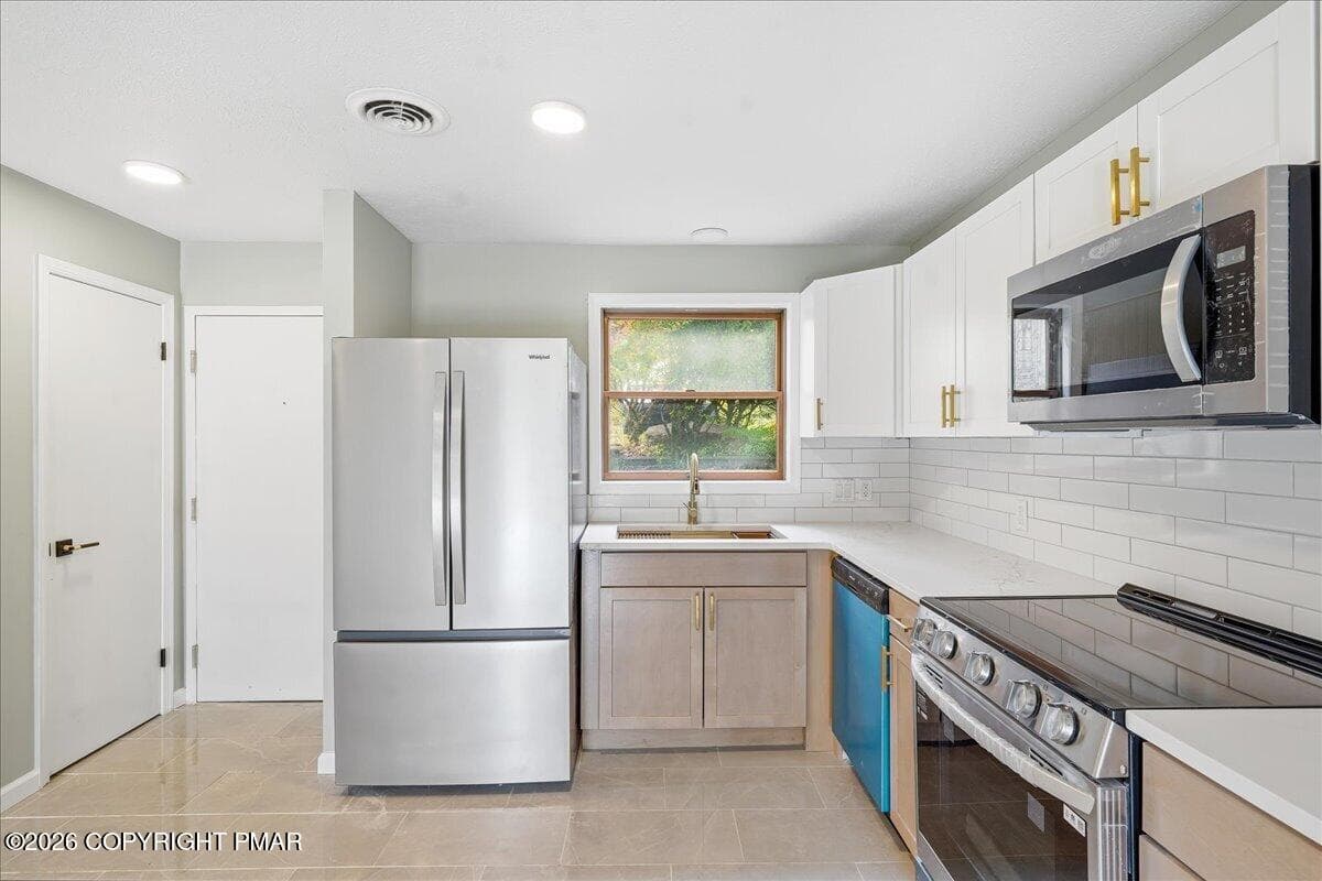 Kitchen View 3 - 146 Foxfire Drive Unit 106, Mount Pocono, PA 18344, Mount Pocono