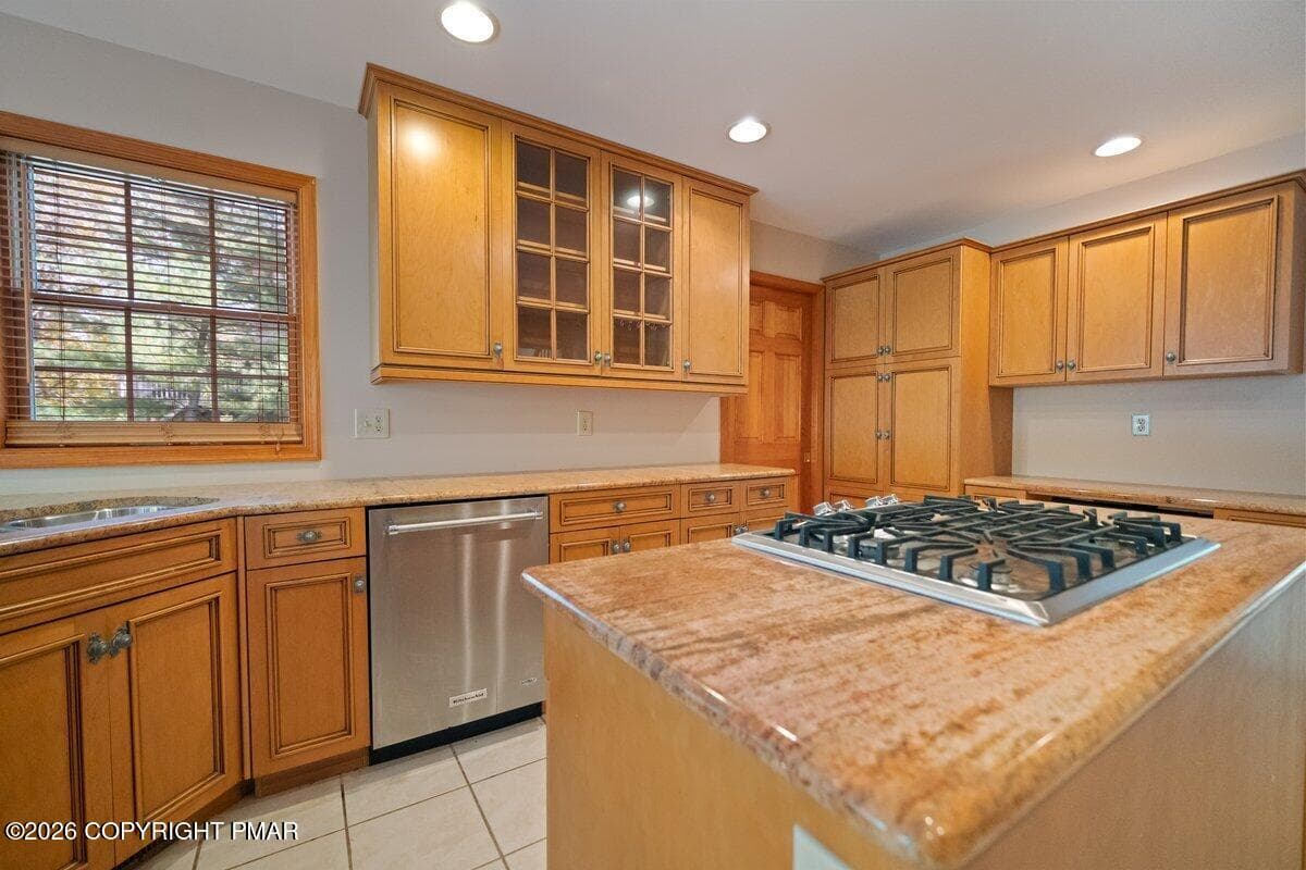 CRN07068 - 608 Washington Crossing, East Stroudsburg, PA 18301, East Stroudsburg