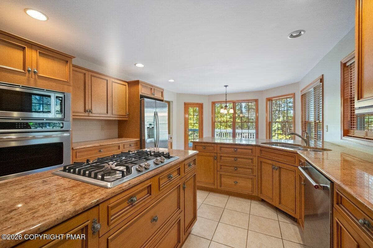 CRN07047 - 608 Washington Crossing, East Stroudsburg, PA 18301, East Stroudsburg