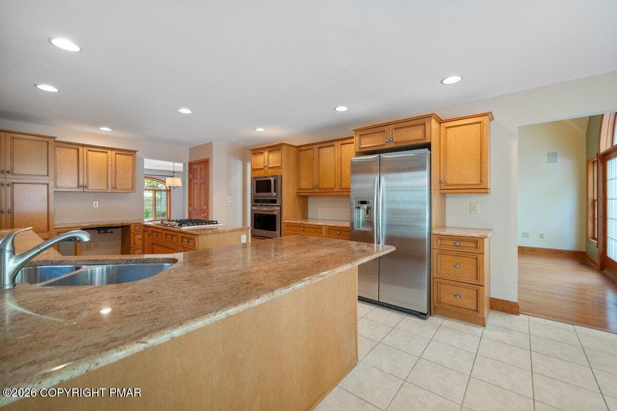 CRN07041 - 608 Washington Crossing, East Stroudsburg, PA 18301, East Stroudsburg