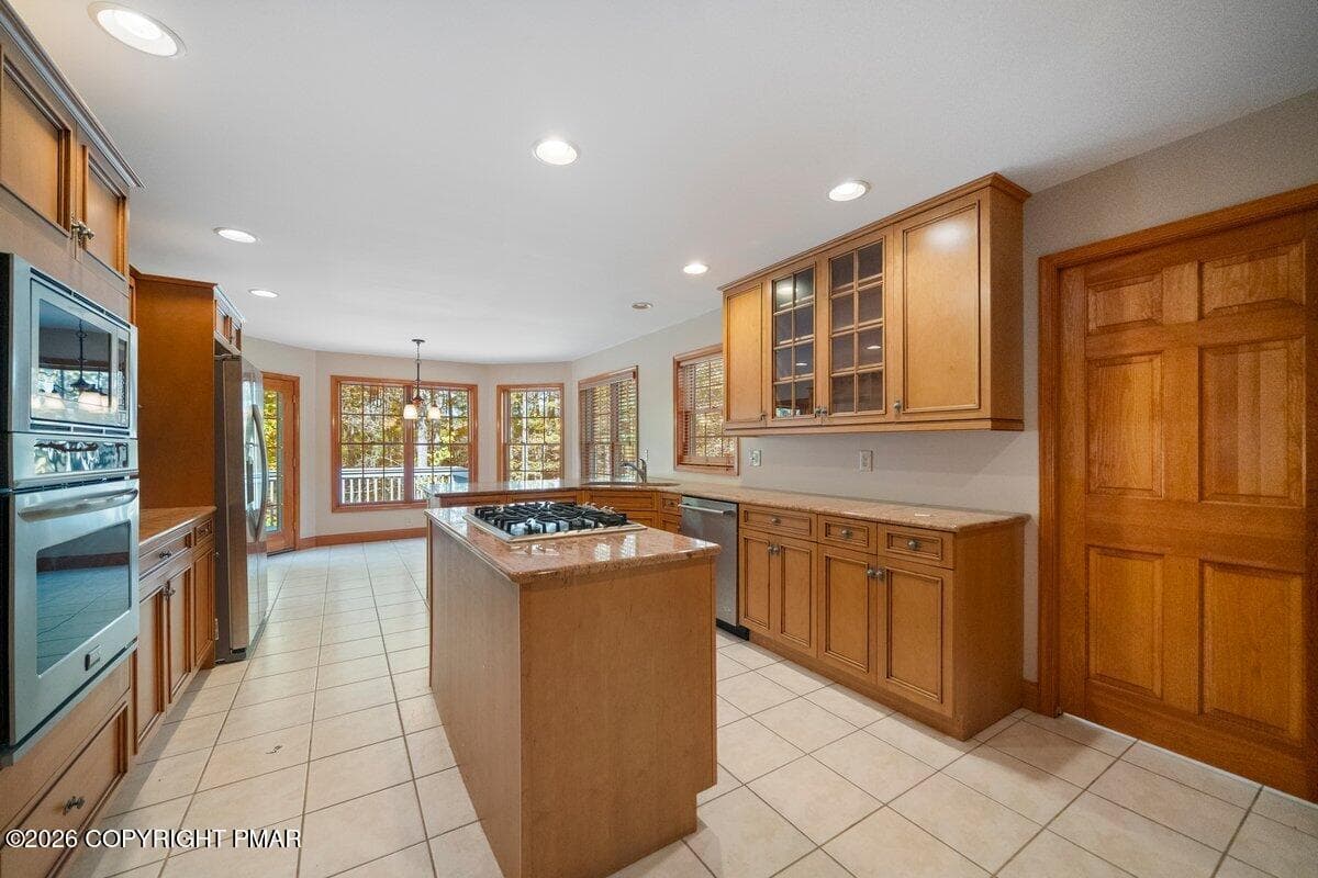 CRN07032 - 608 Washington Crossing, East Stroudsburg, PA 18301, East Stroudsburg