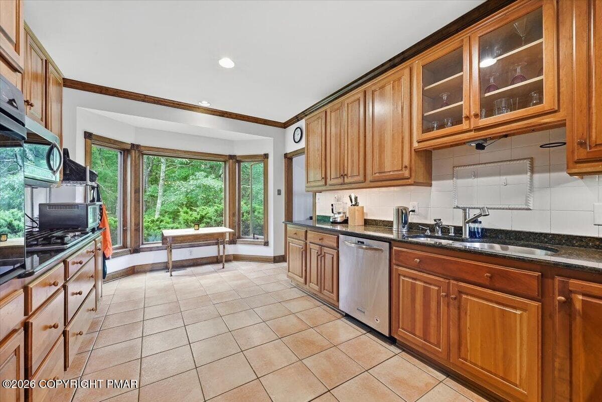 Kitchen - 441 Emery Road, Dingmans Ferry, PA 18328, Dingmans Ferry
