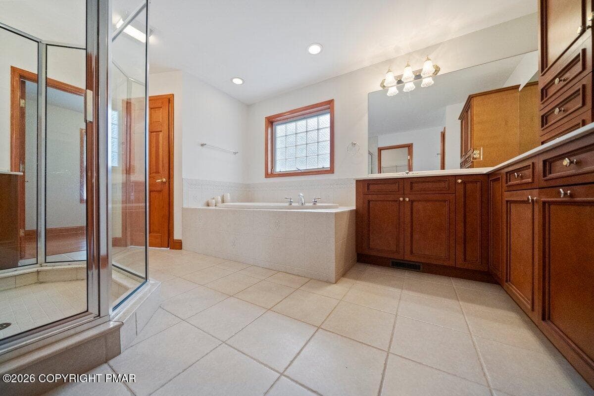 CRN06951 - 608 Washington Crossing, East Stroudsburg, PA 18301, East Stroudsburg