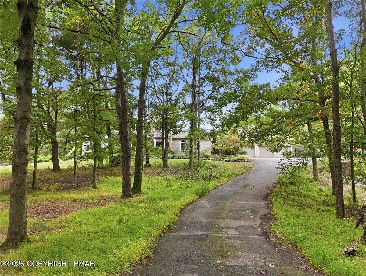 Approach - 441 Emery Road, Dingmans Ferry, PA 18328, Dingmans Ferry