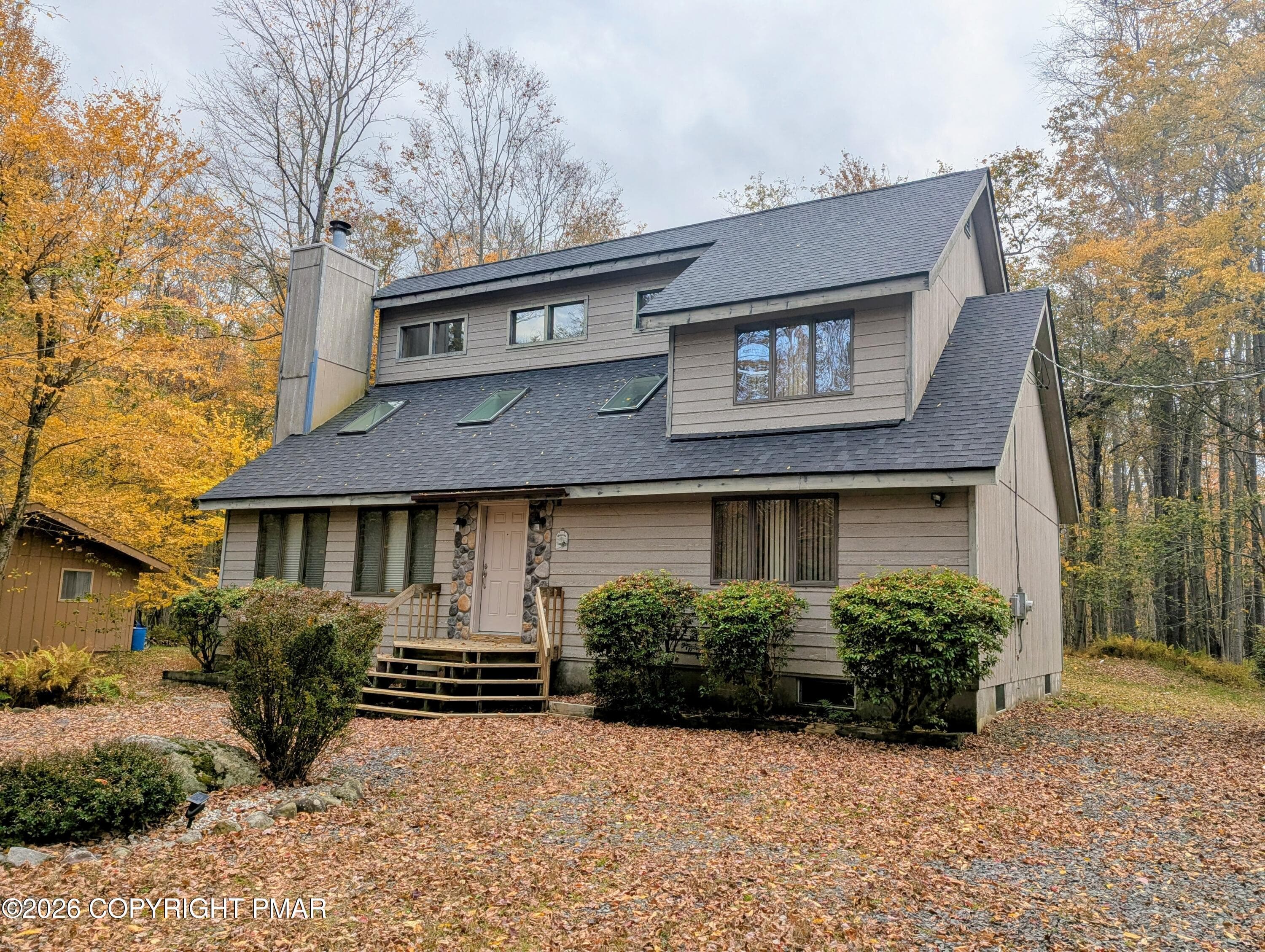 57 Lyman Lane 57, Clifton Township, PA 18424