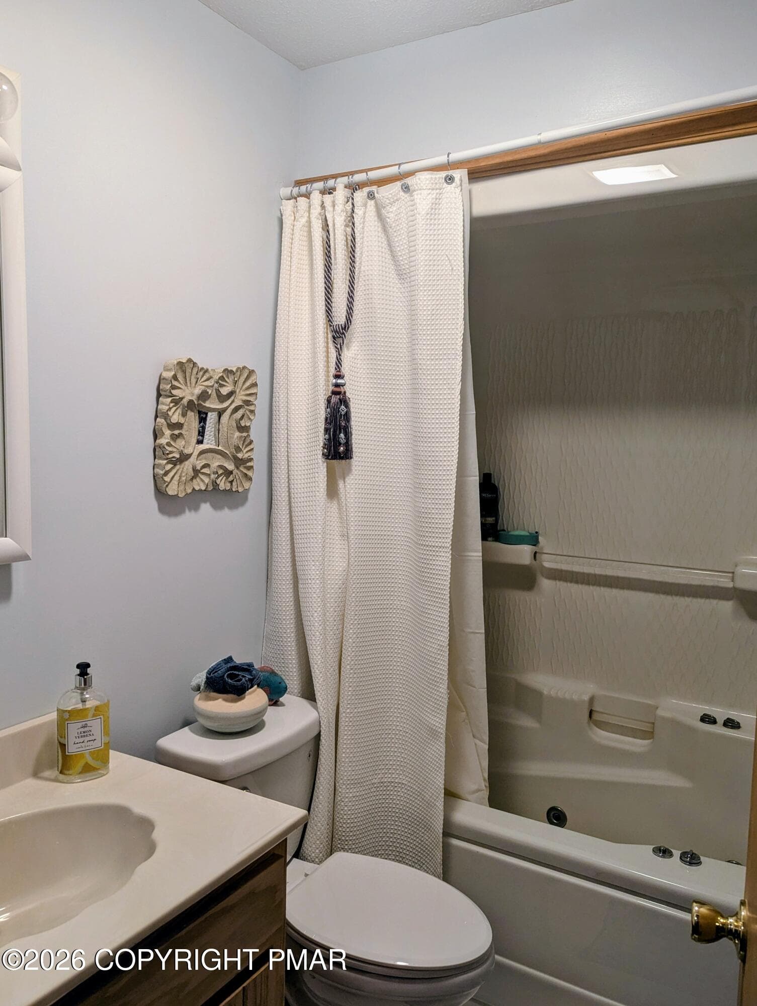 1st FLOOR BATH - 57 Lyman Lane 57, Clifton Township, PA 18424
