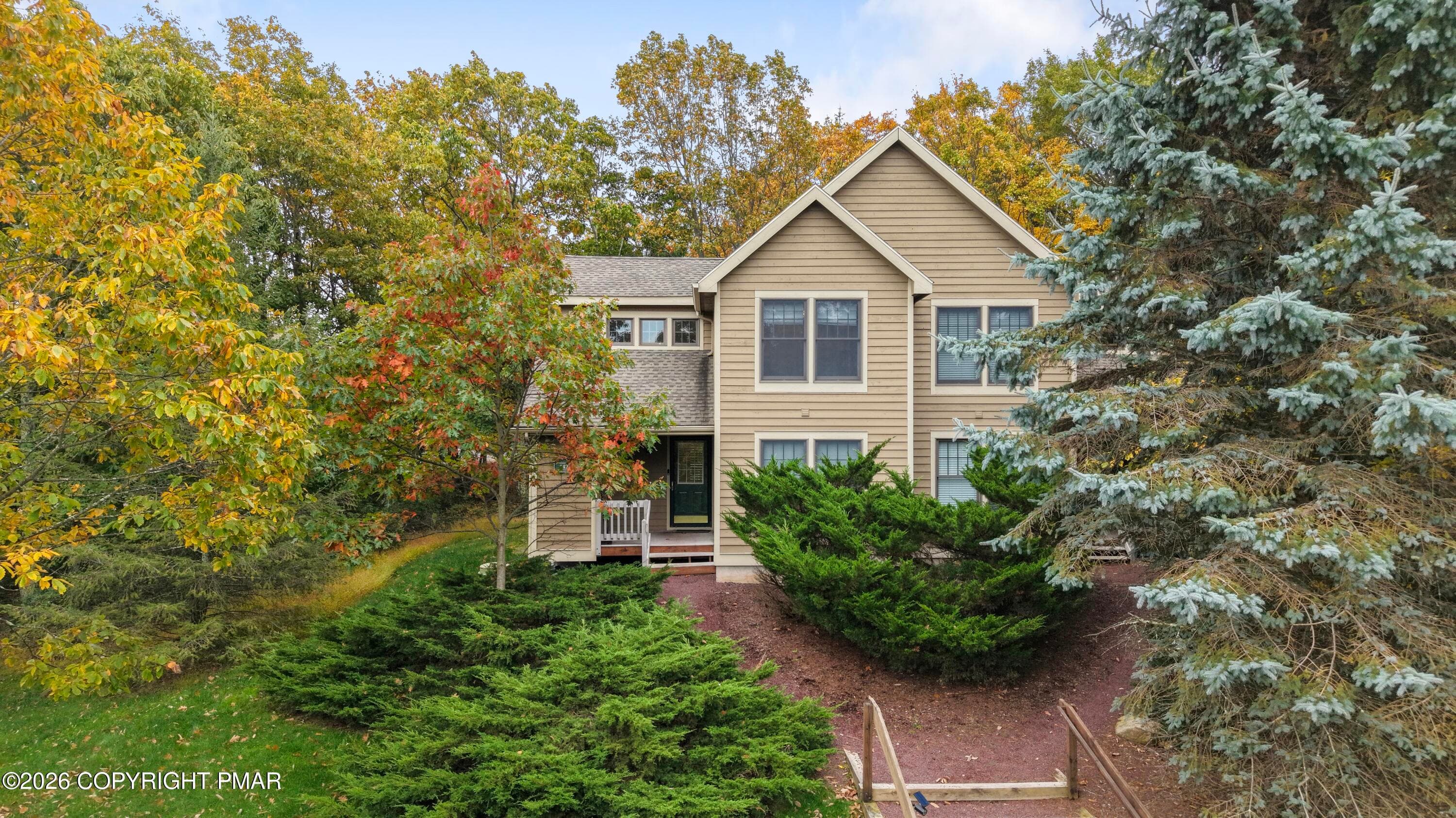 DJI_20261014095736_0018_D - 142 Pine Court, Tannersville, PA 18372