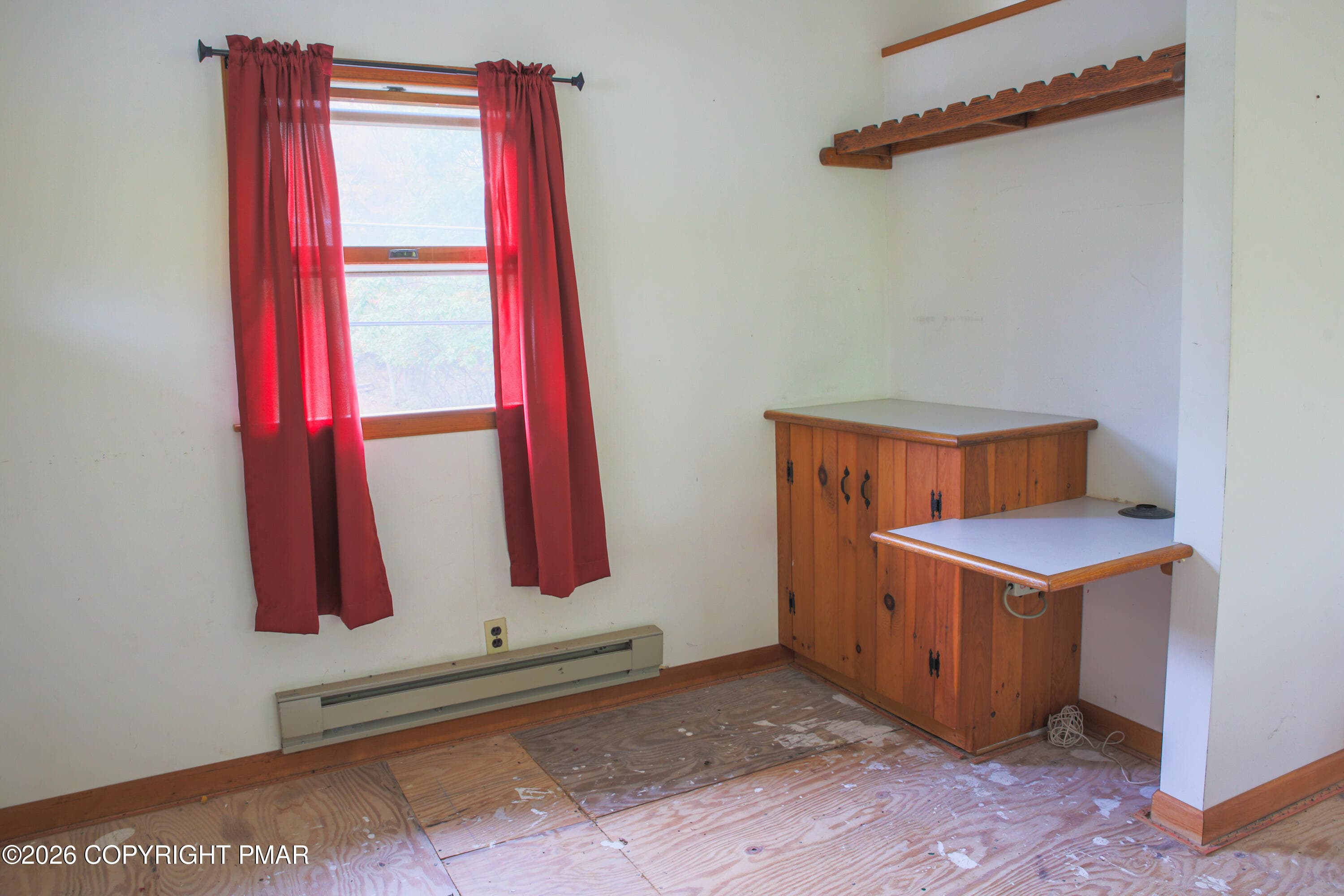 027-Upstairs-Room-Built-Ins - 134 Buck Fever Trail, Scotrun, PA 18355, Scotrun
