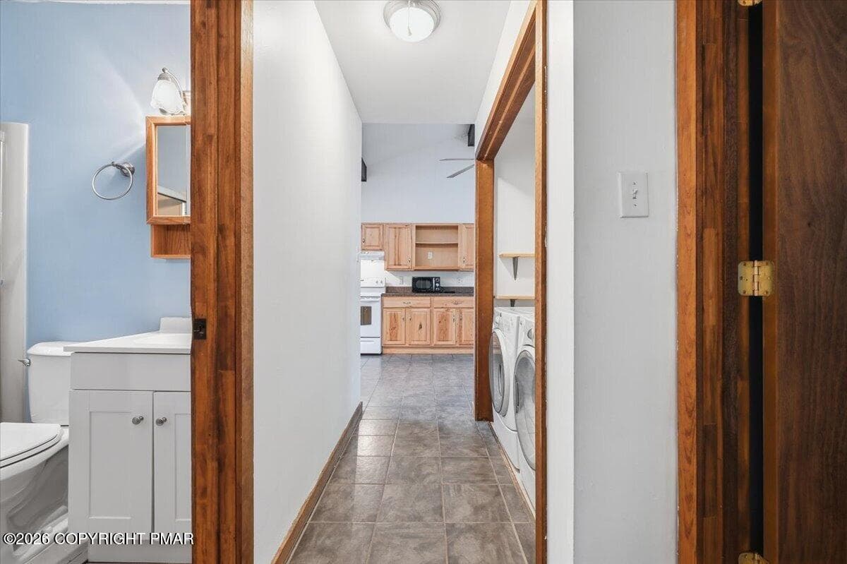 Hall - 548 Adie Drive, Effort, PA 18330, Effort