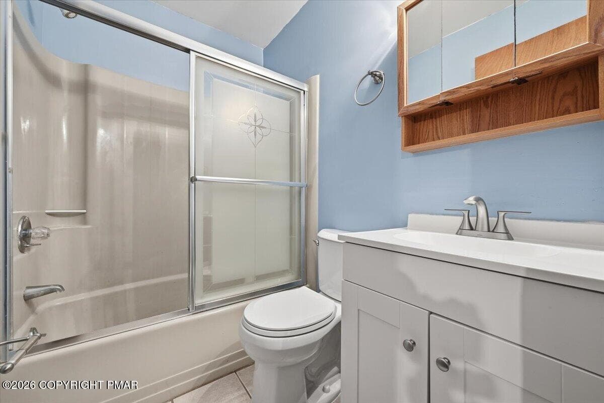 Full Bath Room - 548 Adie Drive, Effort, PA 18330, Effort