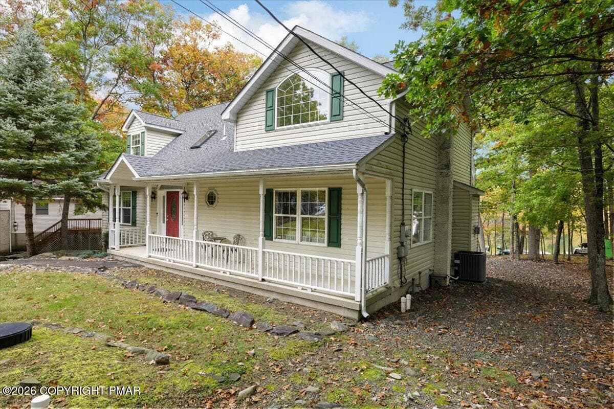 02-Front - 250 Hummingbird Trail, Bushkill, PA 18324, Bushkill