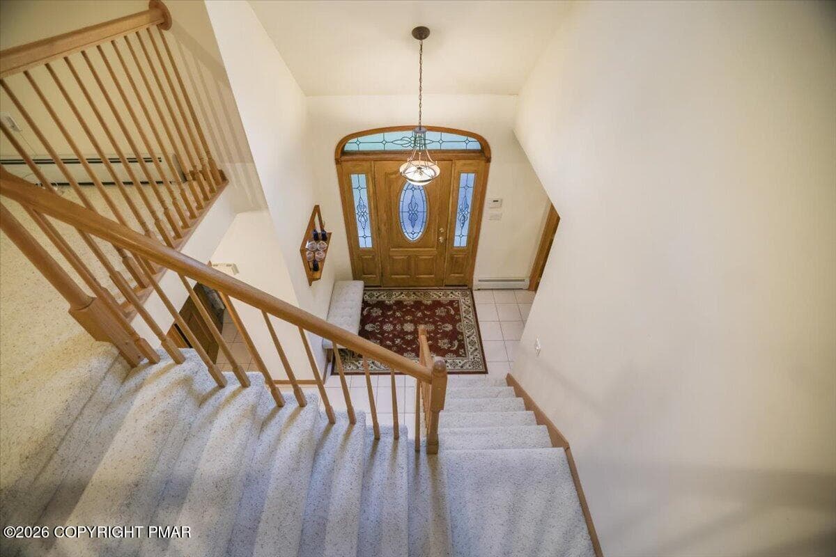 05-Entry - 250 Hummingbird Trail, Bushkill, PA 18324, Bushkill