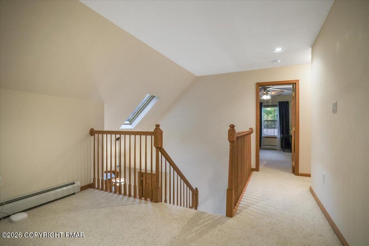 18-Hallway - 250 Hummingbird Trail, Bushkill, PA 18324, Bushkill