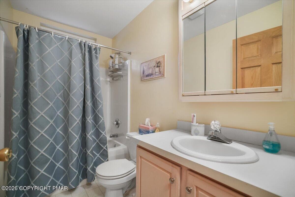 27-Bathroom 3 - 250 Hummingbird Trail, Bushkill, PA 18324, Bushkill
