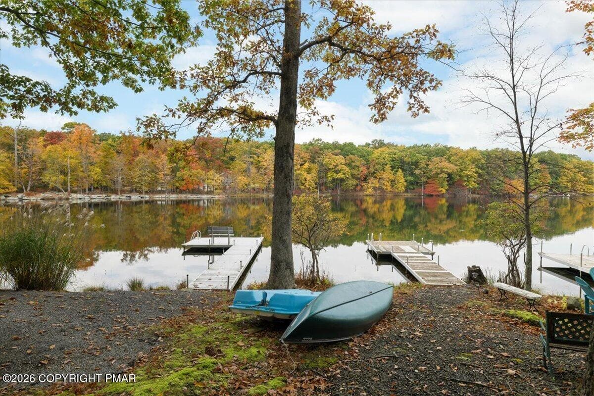 37-Dock - 250 Hummingbird Trail, Bushkill, PA 18324, Bushkill