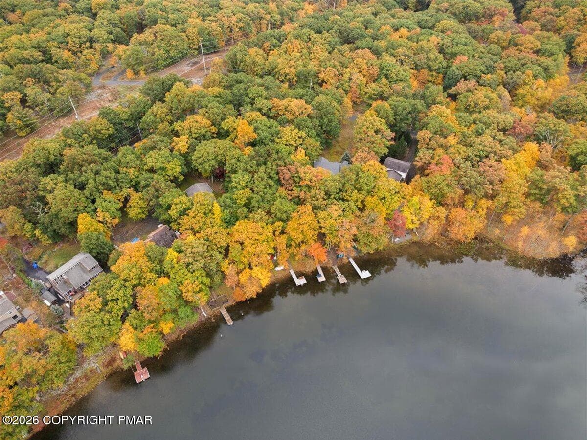 40-Lake - 250 Hummingbird Trail, Bushkill, PA 18324, Bushkill