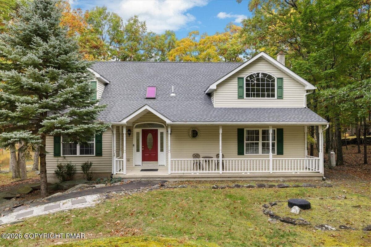 50-Front - 250 Hummingbird Trail, Bushkill, PA 18324, Bushkill
