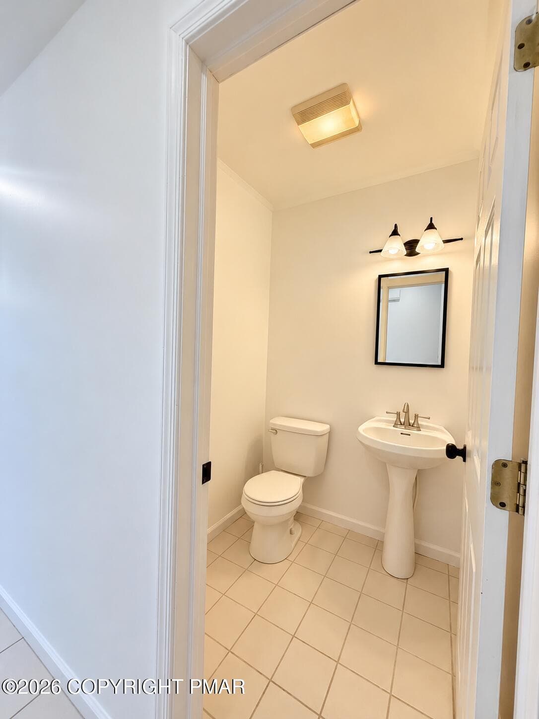 Half bath - 2338 Cheyenne Drive, Blakeslee, PA 18610, Blakeslee