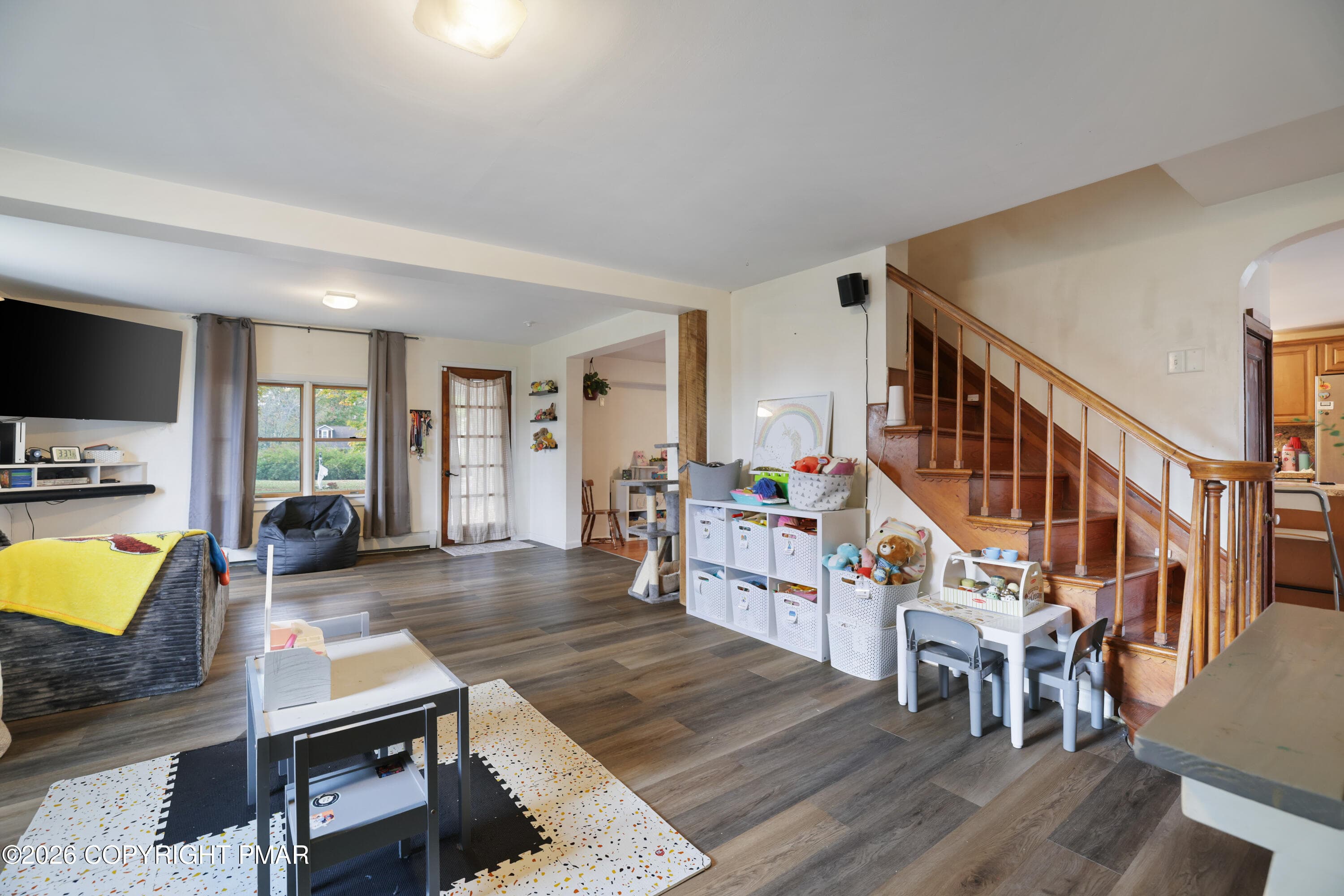 livingroom - 9809 N Delaware Drive, Bangor, PA 18013, Bangor