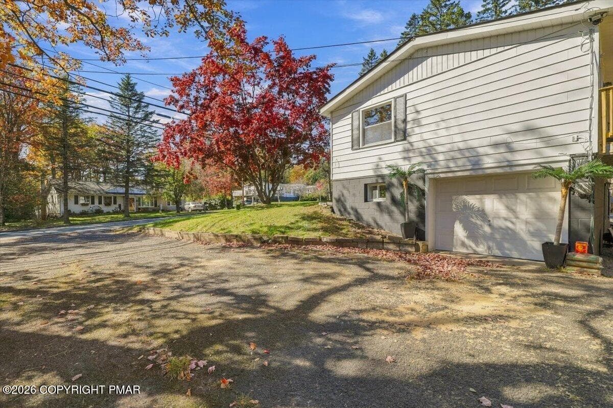 Driveway / Garage - 19 Oak Street, Mount Pocono, PA 18344