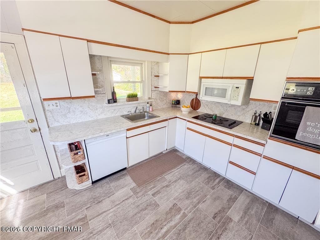 GetMedia (9) - 546 Mahoning Drive E, Lehighton, PA 18235
