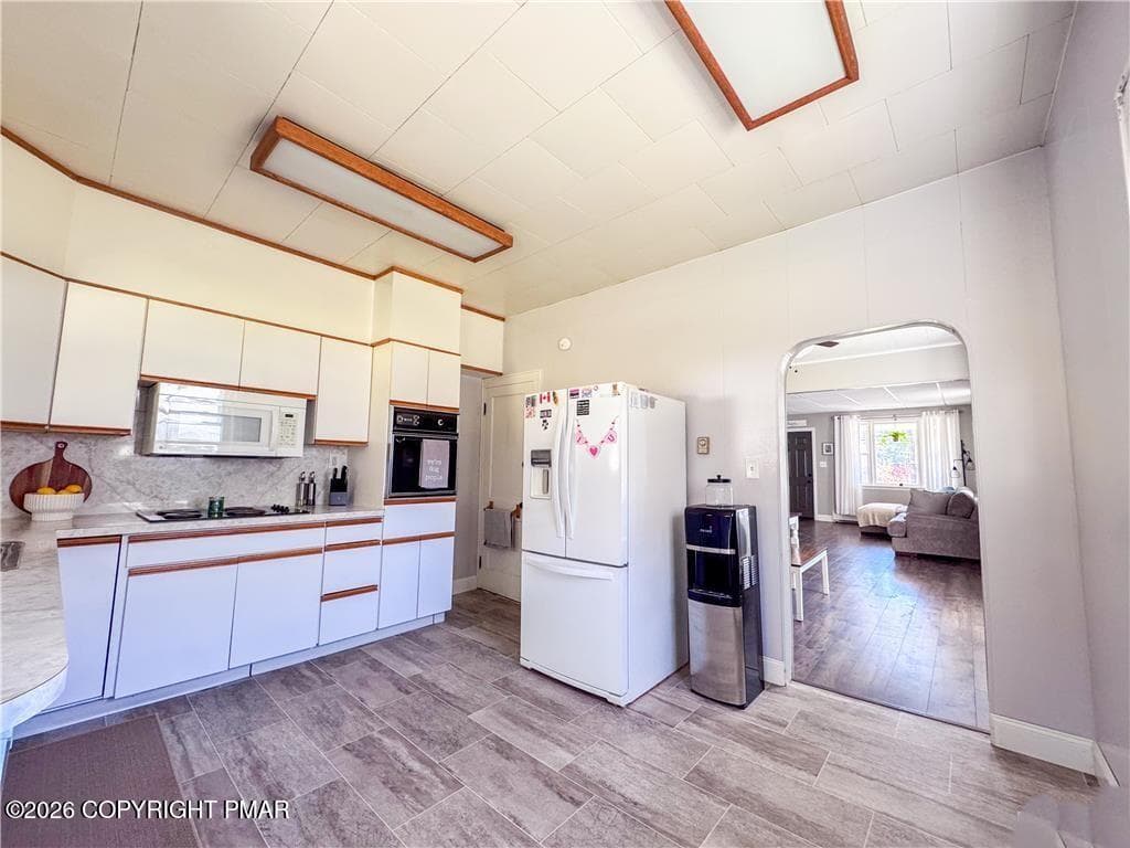 GetMedia (10) - 546 Mahoning Drive E, Lehighton, PA 18235