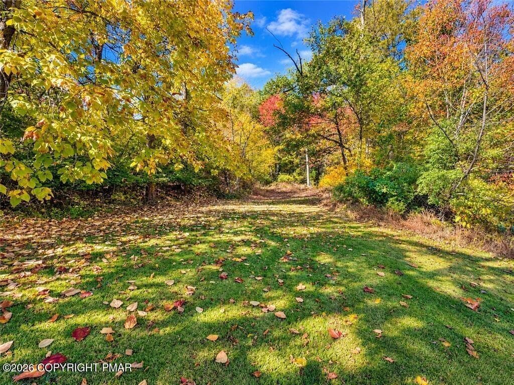 GetMedia (25) - 546 Mahoning Drive E, Lehighton, PA 18235