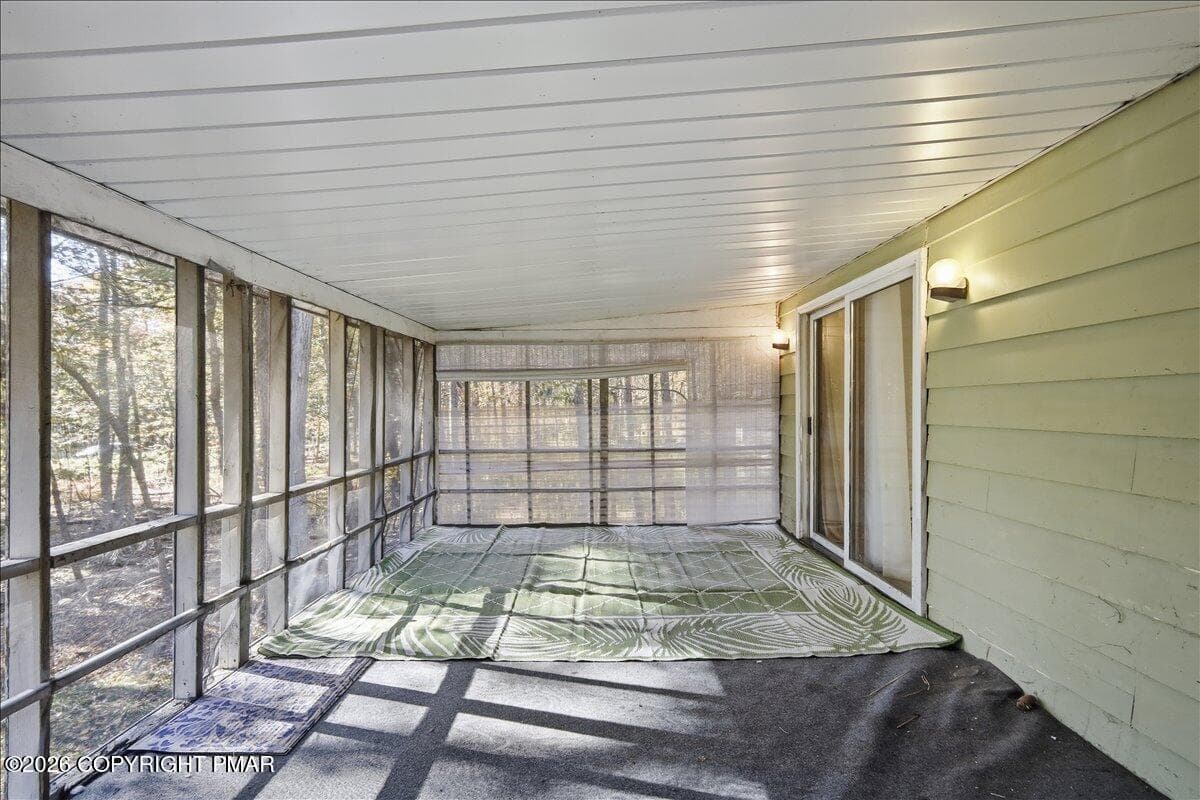 Screened In Porch - 2106 Beech Lane, Tobyhanna, PA 18466