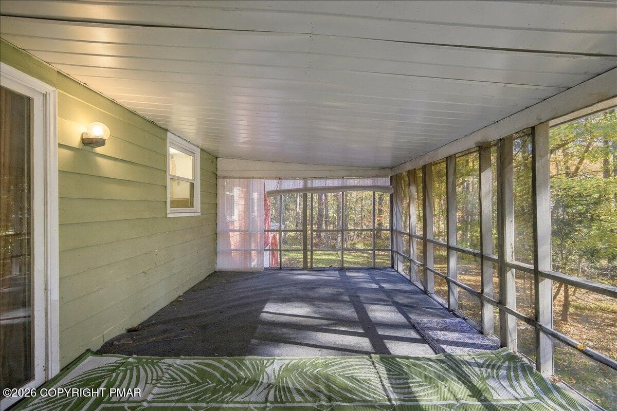 Screened In Porch - 2106 Beech Lane, Tobyhanna, PA 18466
