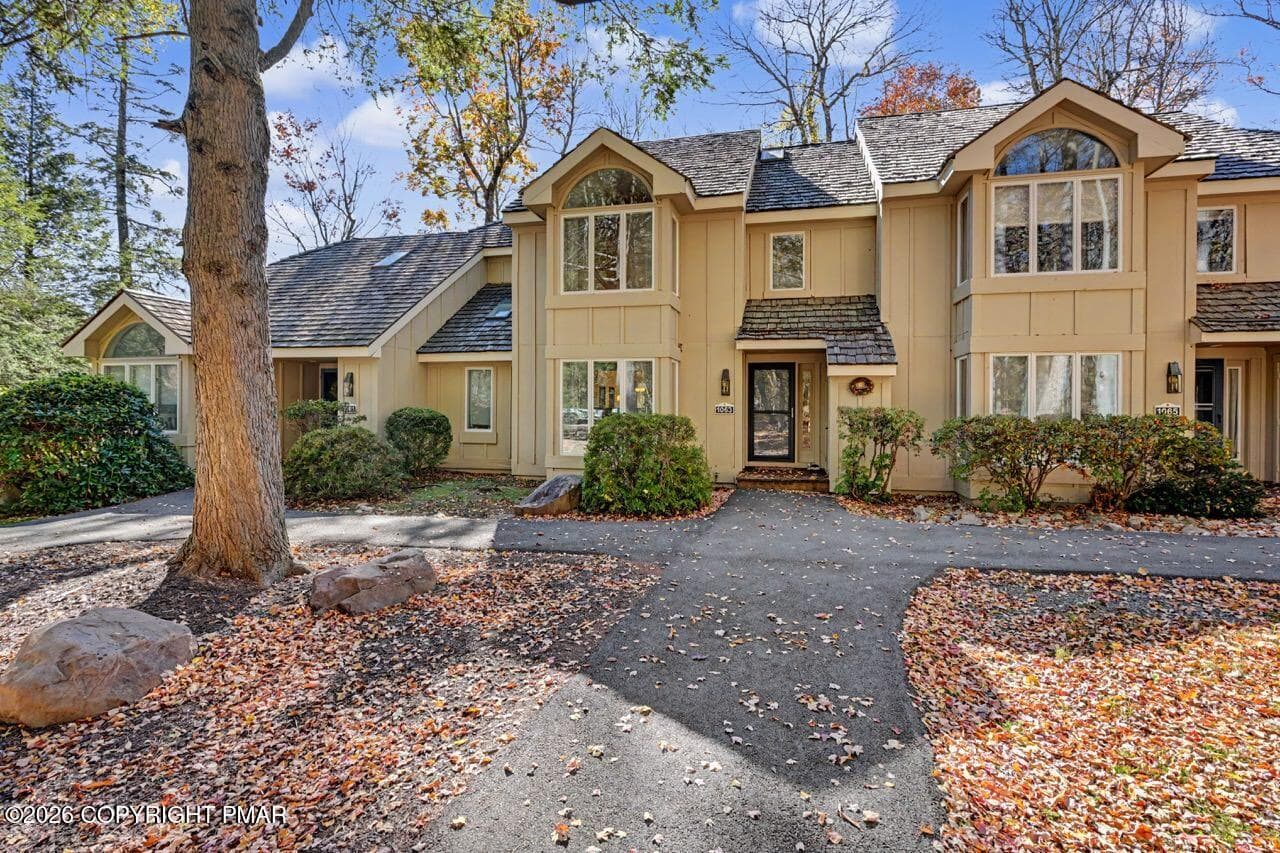 1063 Crestwoods Drive, Pinecrest Lake - 1063 Crestwoods Drive, Pocono Pines, PA 18350