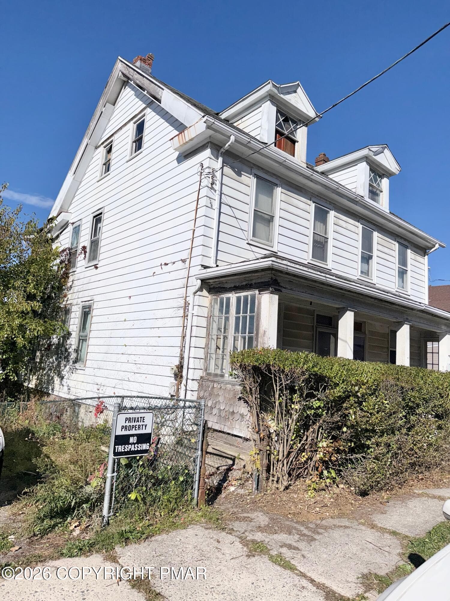FrontSideView - 21 E Abbott Street, Lansford, PA 18232