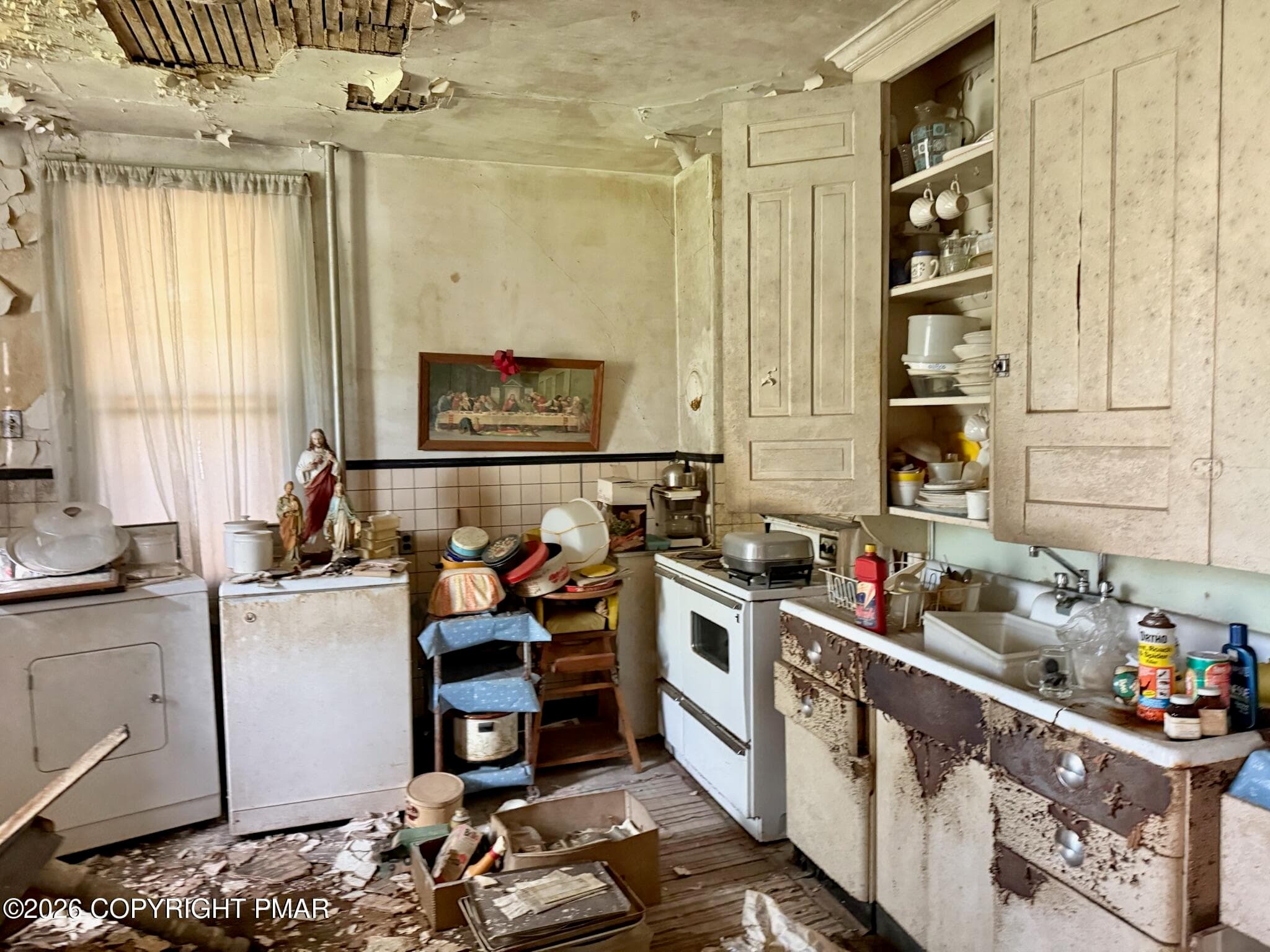 Kitchen1 - 21 E Abbott Street, Lansford, PA 18232
