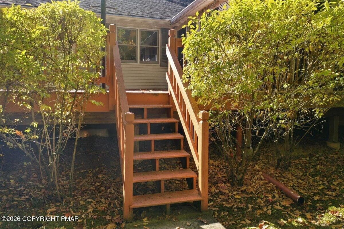 106-160_DJI_0911 - 233 Wyndham Drive, Cresco, PA 18326