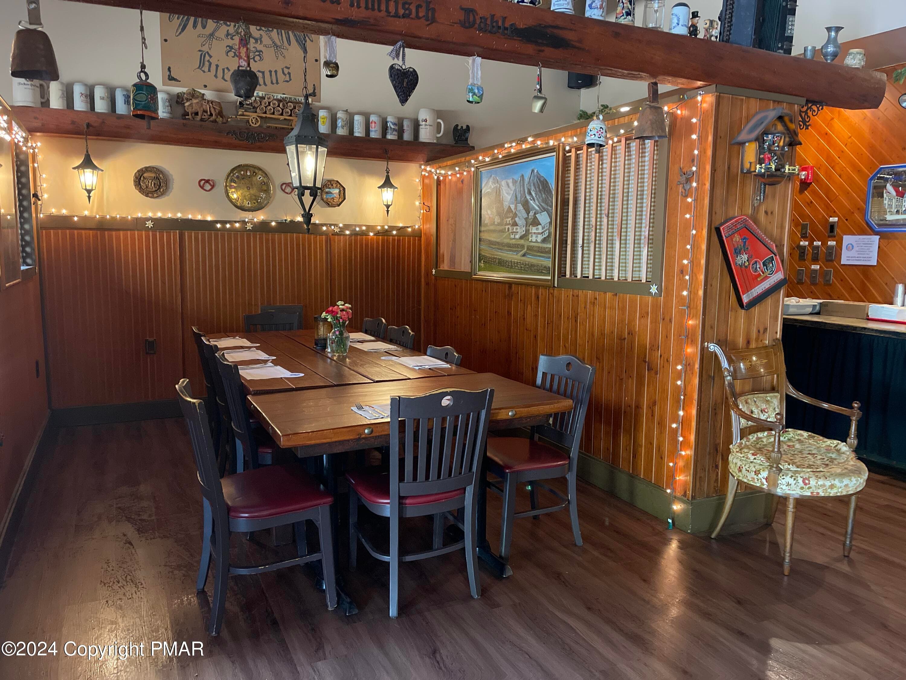 12.1 Dining - 2136 Lake Ariel Highway, Lake Ariel, PA 18436, Lake Ariel