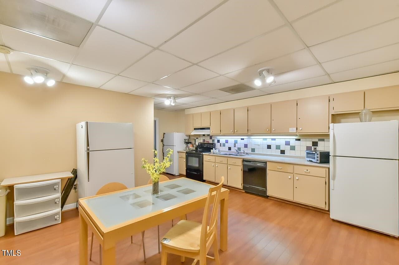 Silver Cedar 13 - 300 Silver Cedar Court, Chapel Hill, NC 27514, Chapel Hill