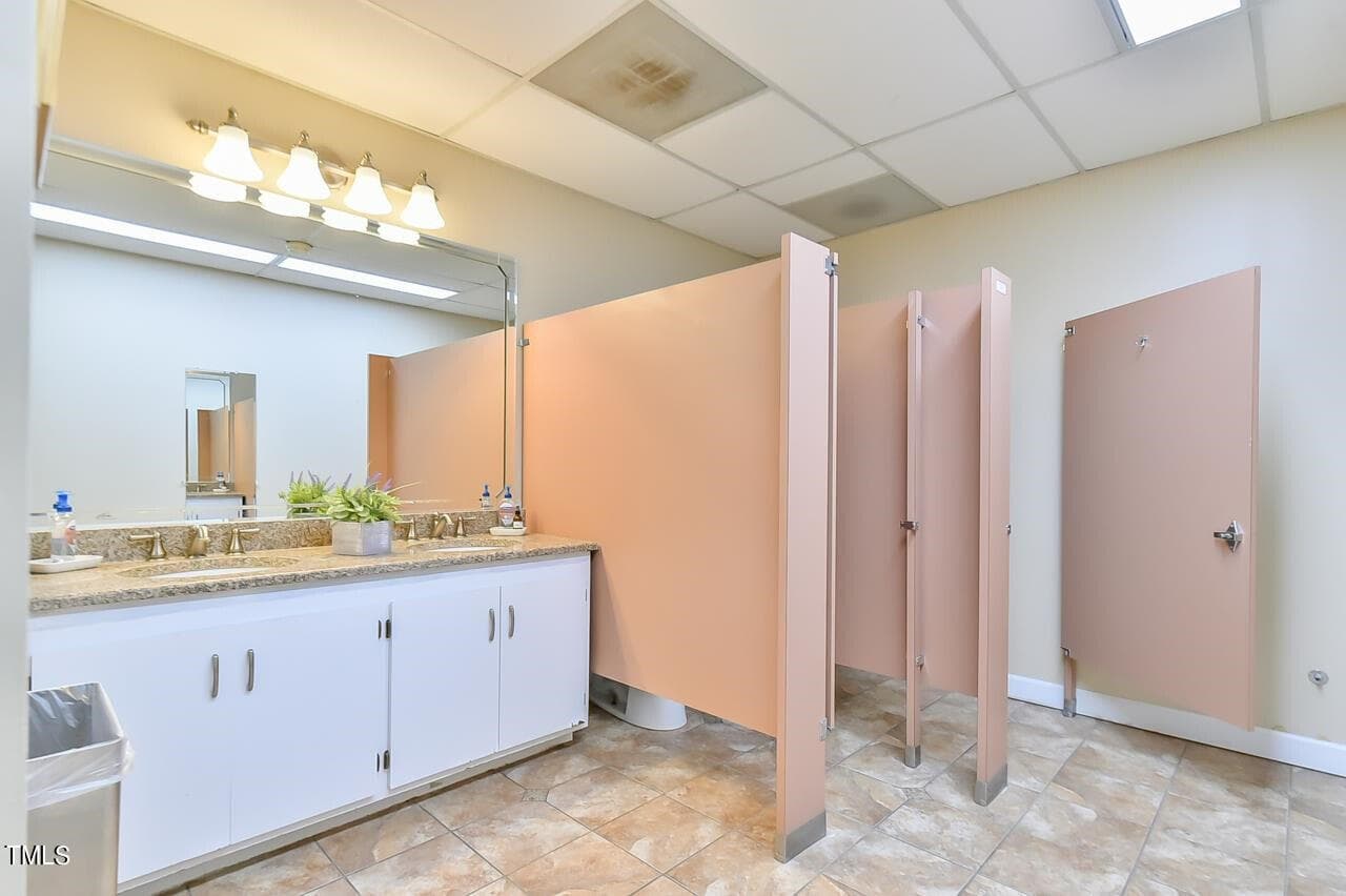 Silver Cedar 14 - 300 Silver Cedar Court, Chapel Hill, NC 27514, Chapel Hill
