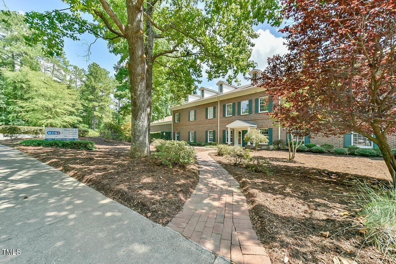Silver Cedar 16 - 300 Silver Cedar Court, Chapel Hill, NC 27514, Chapel Hill