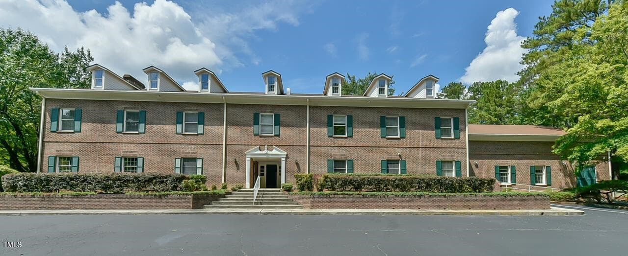 Silver Cedar 17 - 300 Silver Cedar Court, Chapel Hill, NC 27514, Chapel Hill