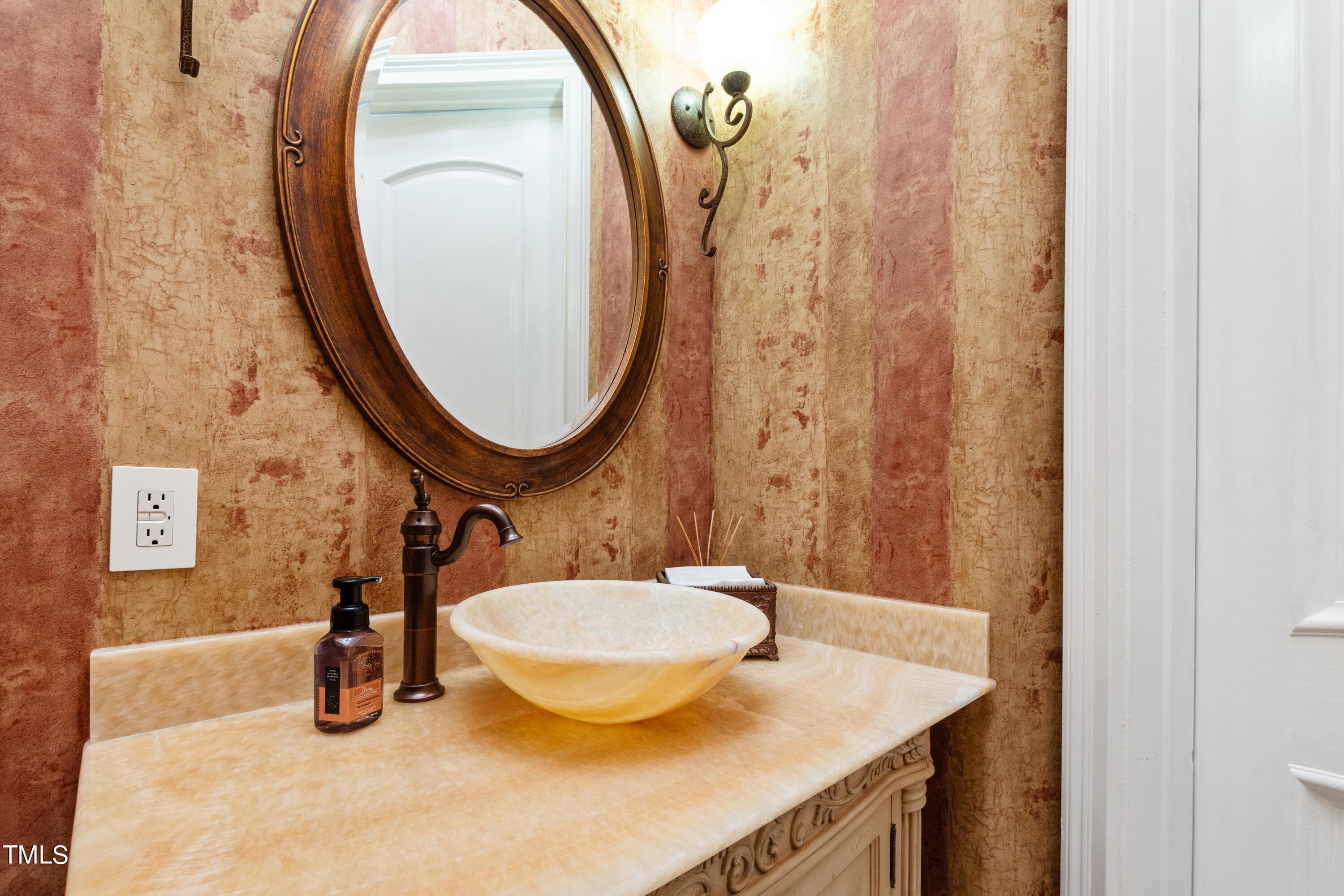 BAthroom 9 - 40002 Worth, Chapel Hill, NC 27517, Chapel Hill